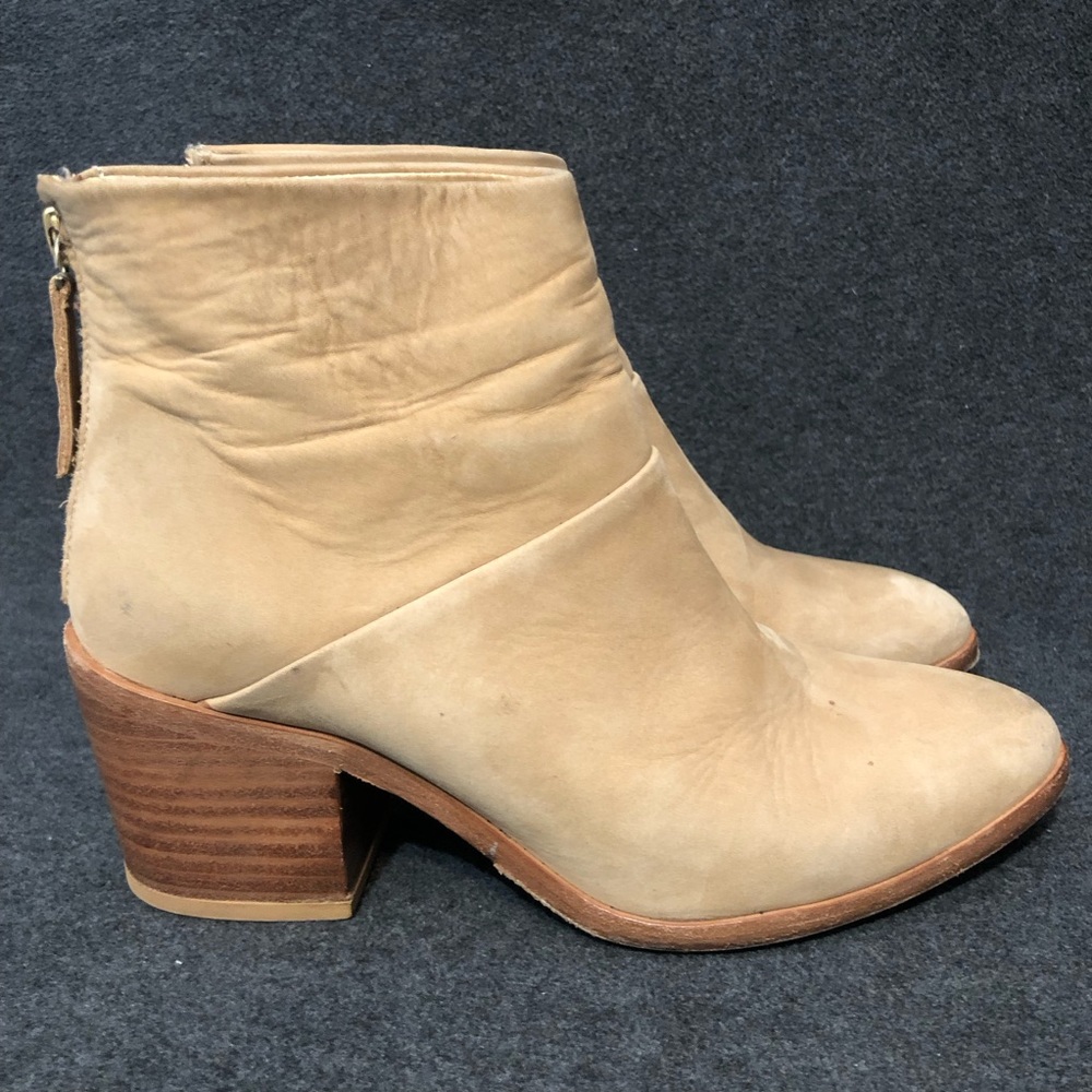 Nisolo Dari Women’s Tan Nubuck Back Zip Ankle Boot Size 6